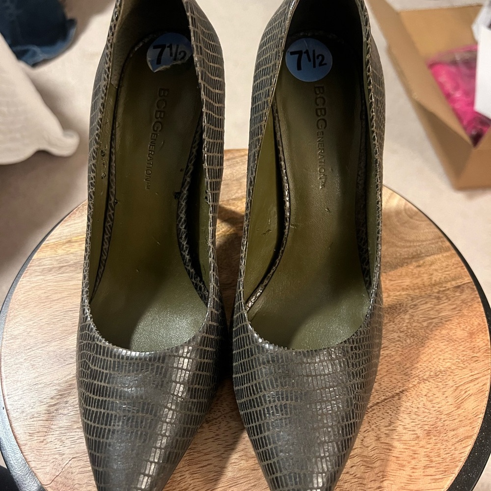BCBGeneration Textured Green Heels